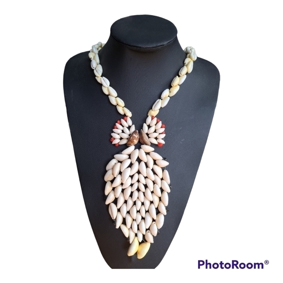 Set of 3 cowrie shells necklace  Made with cowrie sea shells boho - Picture 3 of 11